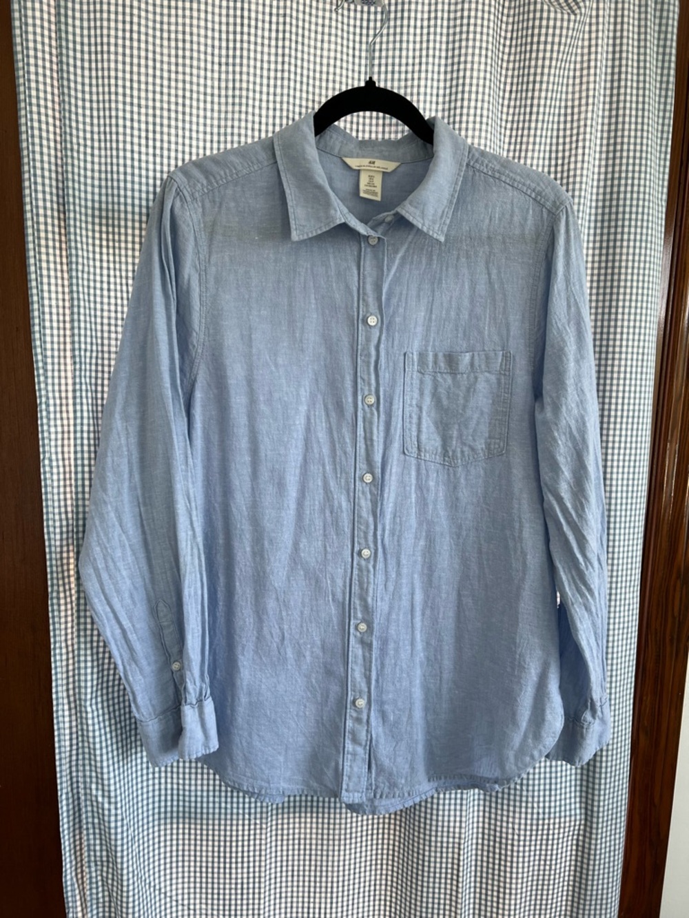 H&M Light Blue Casual Button-Down Shirt
